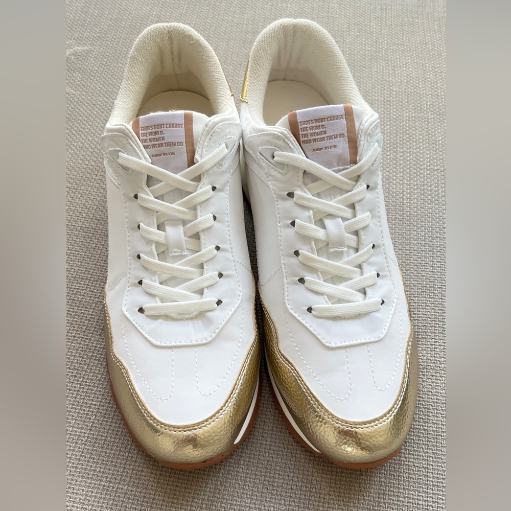 💫 White and gold sneakers - Picture 3 of 15